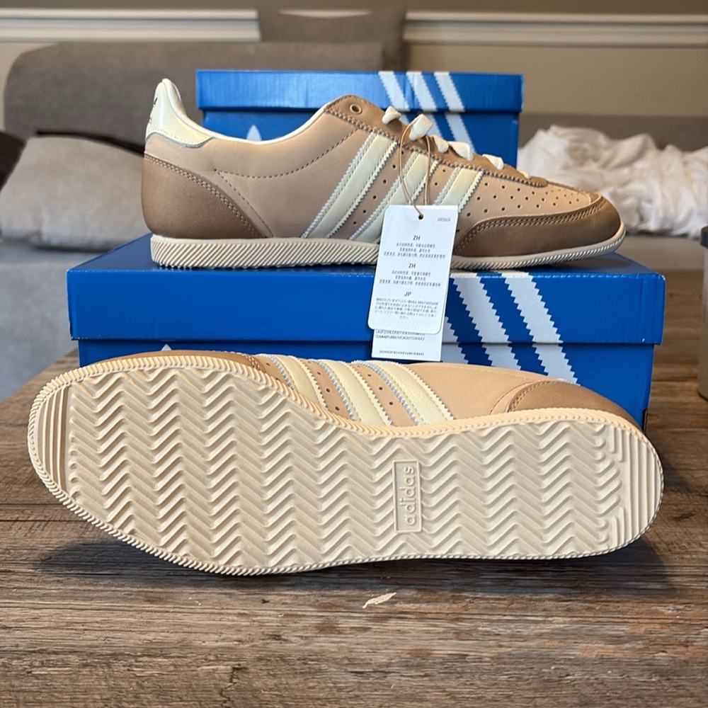 Adidas JAPAN Collection Women's Sneakers - SOLD OUT - Picture 6 of 9